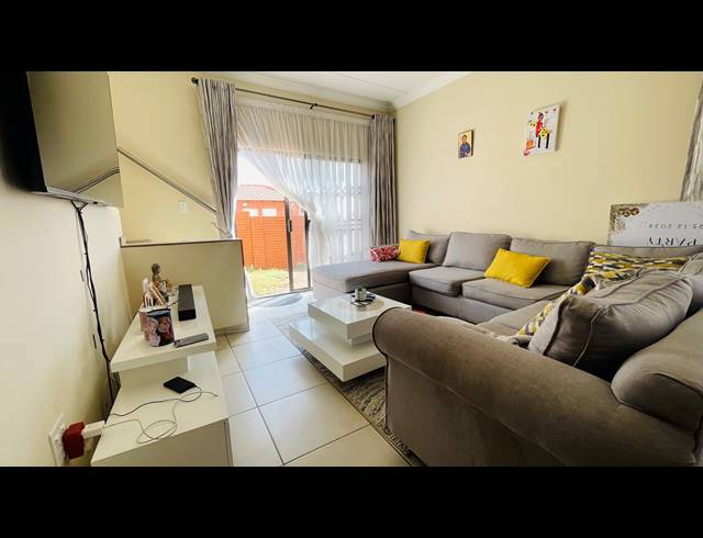 3 BEDROOM DUPLEX FOR SALE IN AMANDASIG